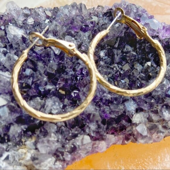 SMALL DAINTY TEXTURED GOLD HOOPS - Picture 2 of 4